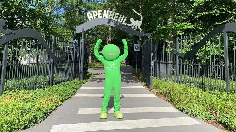 mascotte van Verdo Werkt bij Apenheul